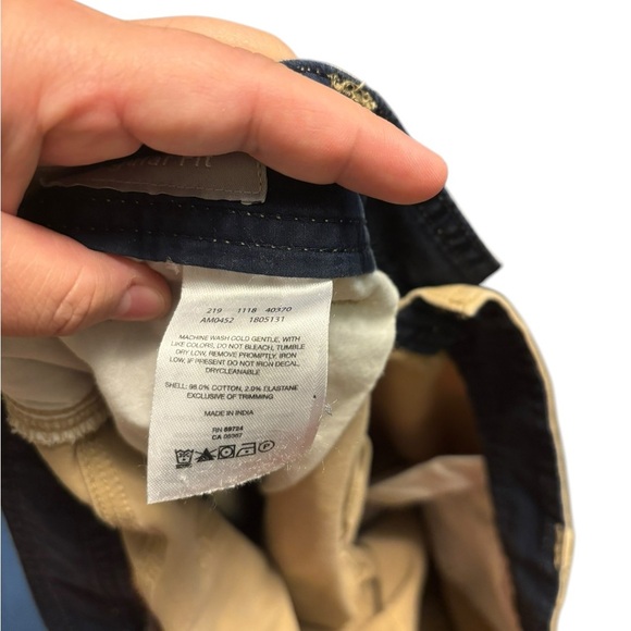 Columbia Men’s Regular Fit Chino Khaki Cargo Pants- Size 38x30 - Picture 8 of 8